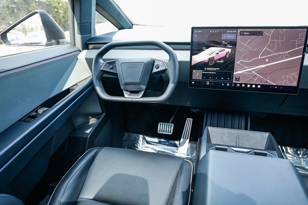 2024 Tesla Cybertruck - Image 14 of 21