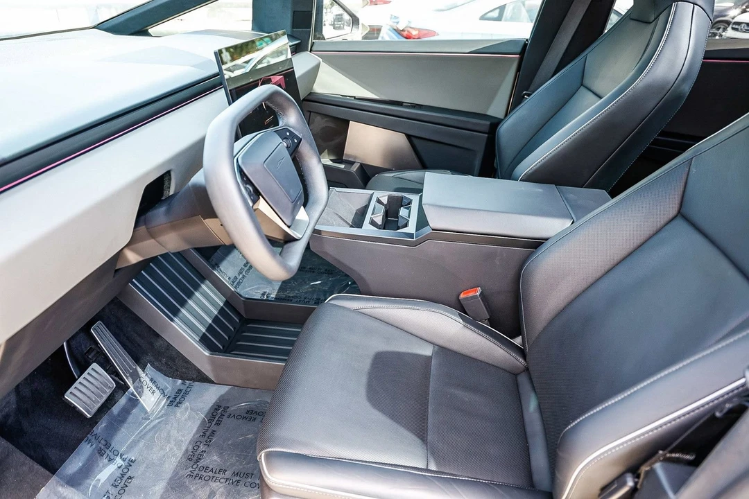 2024 Tesla Cybertruck - Image 19 of 21