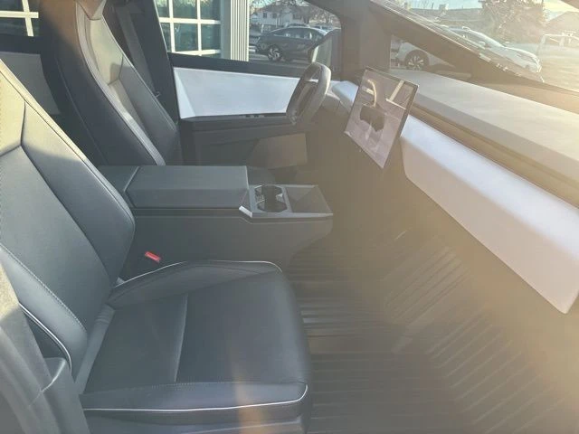 2024 Tesla Cybertruck - Image 19 of 20