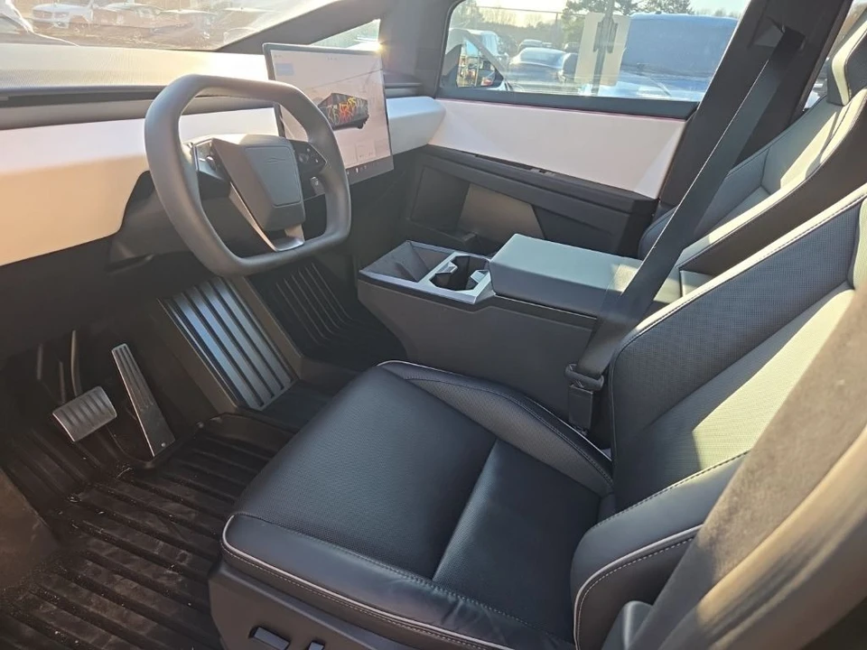 2024 Tesla Cybertruck - Image 4 of 7