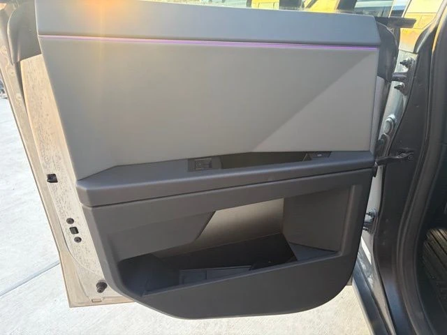 2024 Tesla Cybertruck - Image 15 of 21