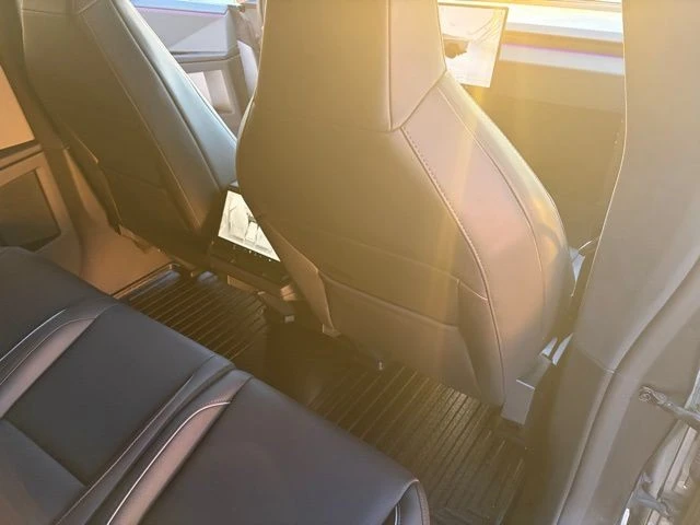 2024 Tesla Cybertruck - Image 20 of 21