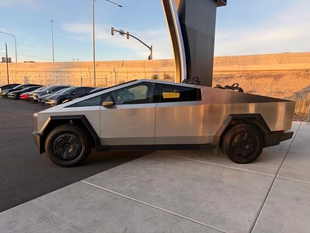 2024 Tesla Cybertruck - Image 5 of 21