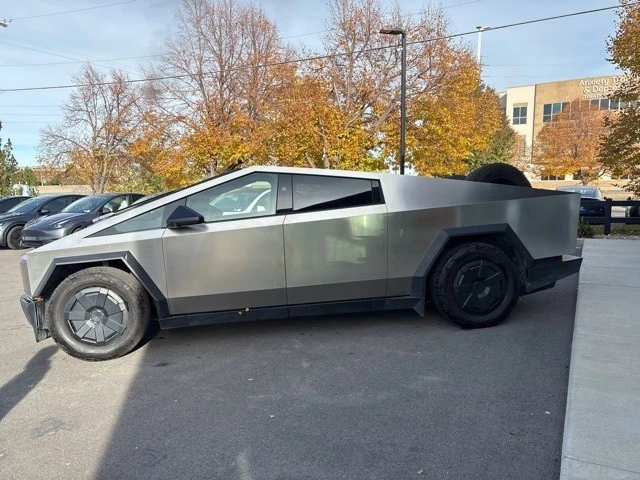 2024 Tesla Cybertruck - Image 5 of 21