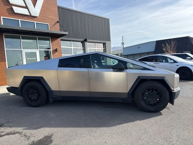2024 Tesla Cybertruck - Image 9 of 21