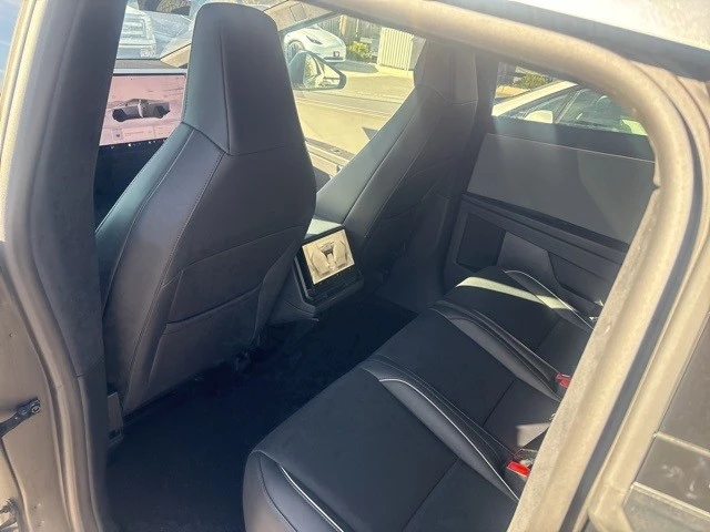 2024 Tesla Cybertruck - Image 18 of 21