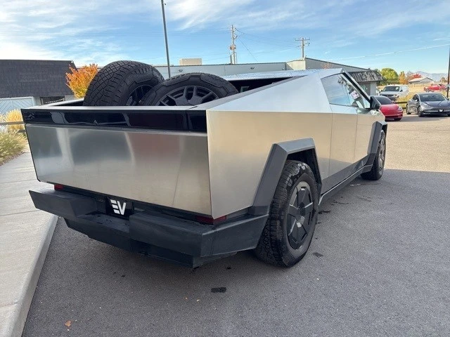 2024 Tesla Cybertruck - Image 8 of 21
