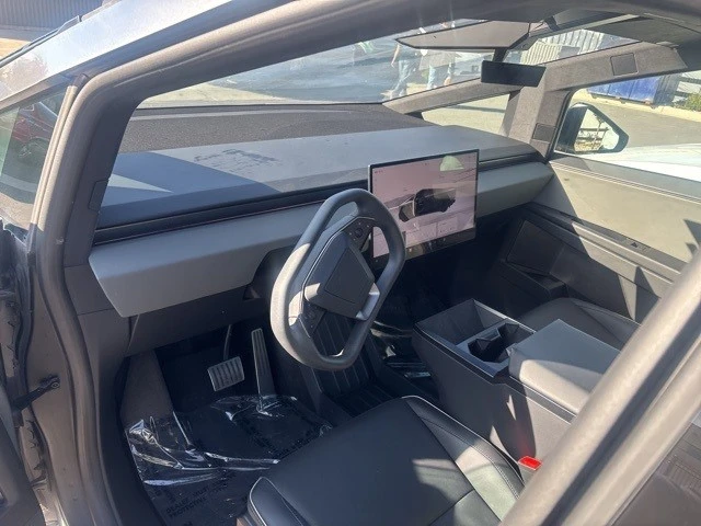 2024 Tesla Cybertruck - Image 14 of 21
