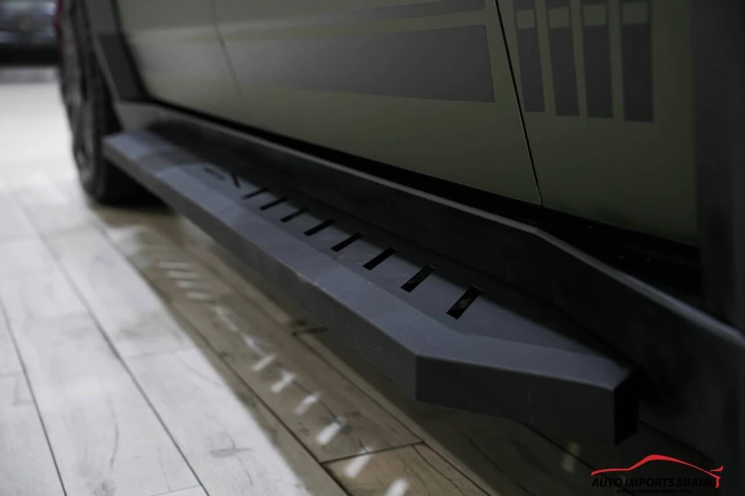 2024 Tesla Cybertruck - Image 17 of 21