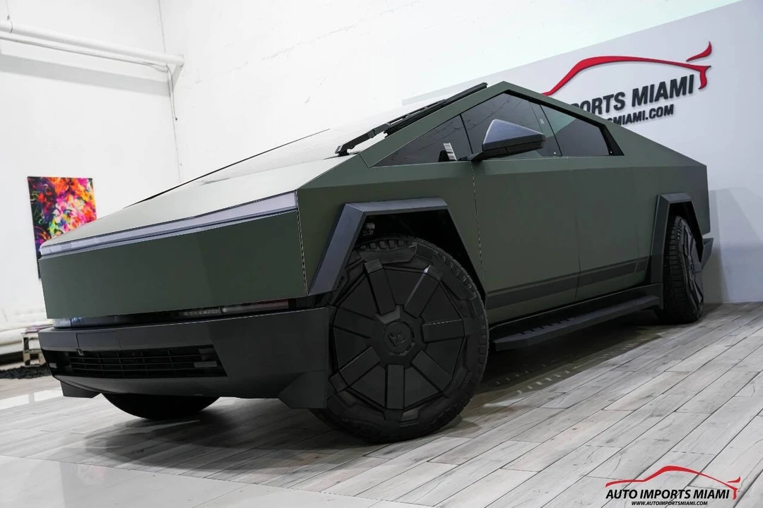 2024 Tesla Cybertruck - Image 3 of 21