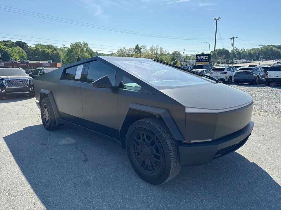 2024 Tesla Cybertruck - Image 7 of 21