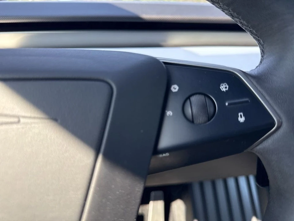 2024 Tesla Cybertruck - Image 18 of 21