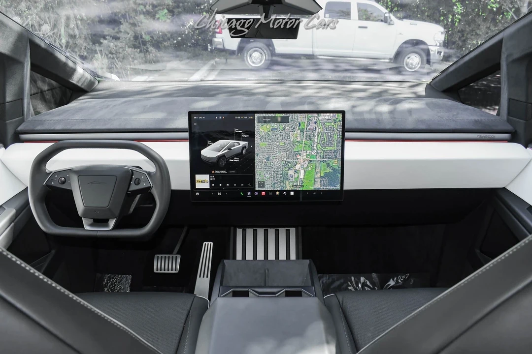 2024 Tesla Cybertruck - Image 16 of 21