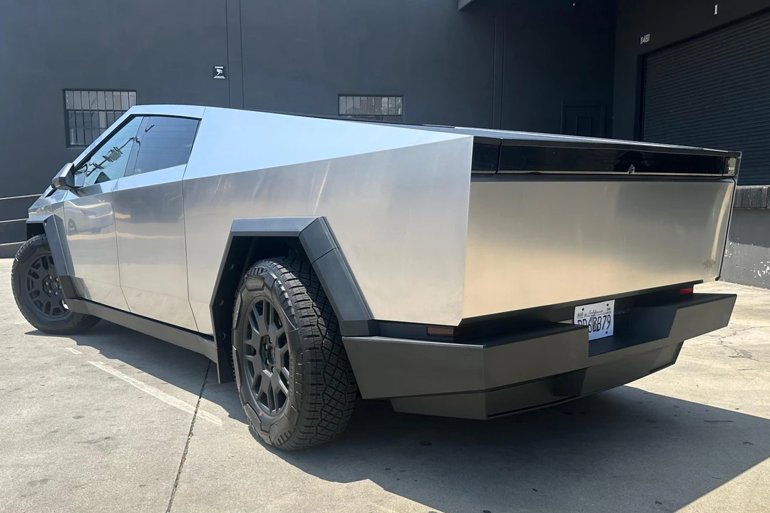2024 Tesla Cybertruck - Image 4 of 31