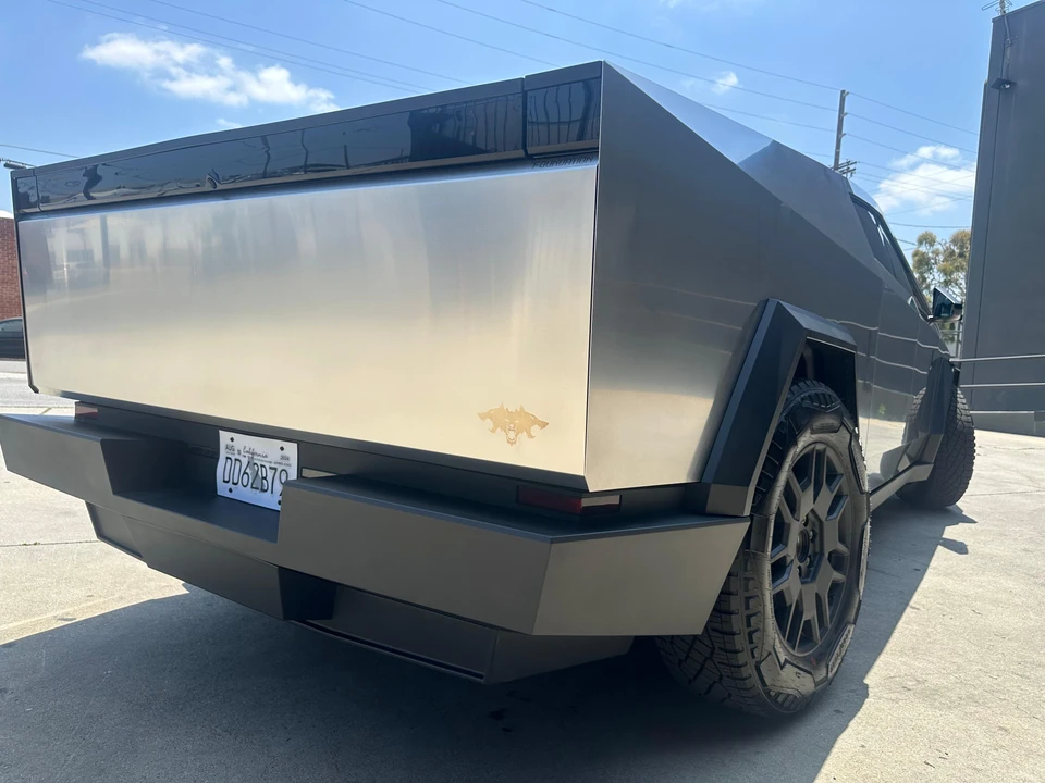2024 Tesla Cybertruck - Image 21 of 31