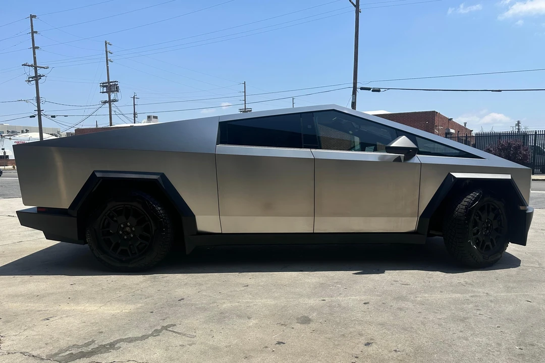 2024 Tesla Cybertruck - Image 3 of 31