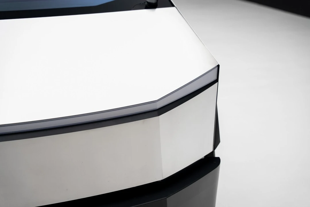 2024 Tesla Cybertruck - Image 9 of 12