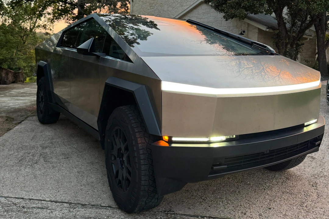 2024 Tesla Cybertruck - Image 29 of 31