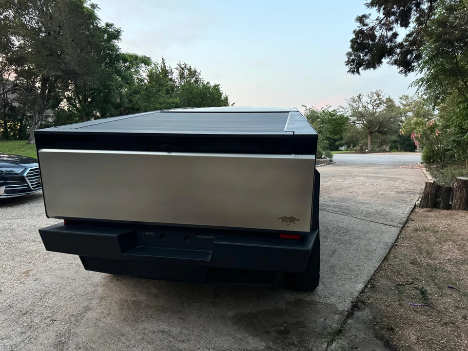 2024 Tesla Cybertruck - Image 22 of 31