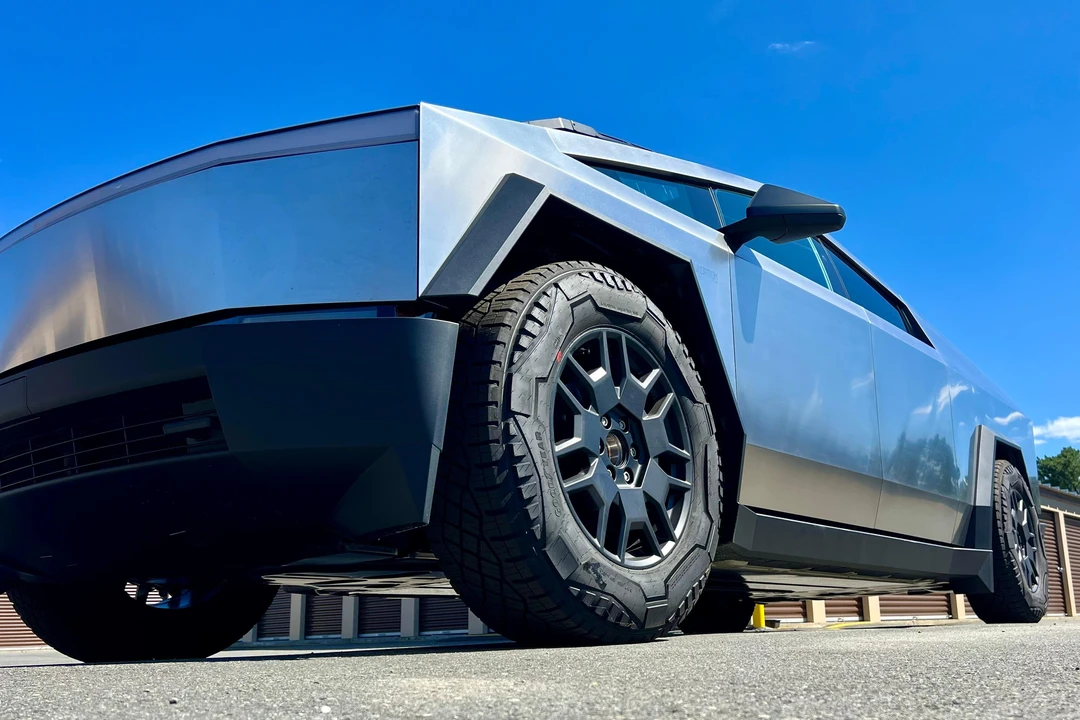 2024 Tesla Cybertruck - Image 22 of 31