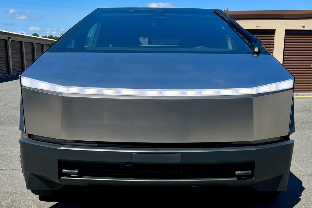 2024 Tesla Cybertruck - Image 2 of 31