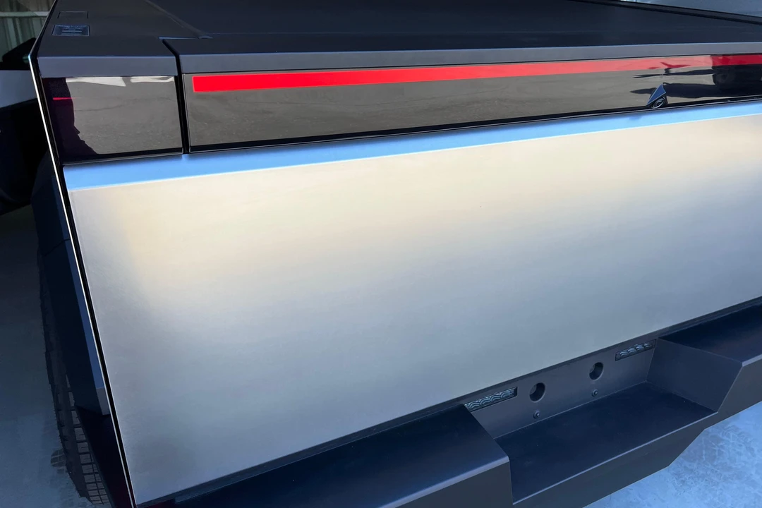 2024 Tesla Cybertruck - Image 29 of 31