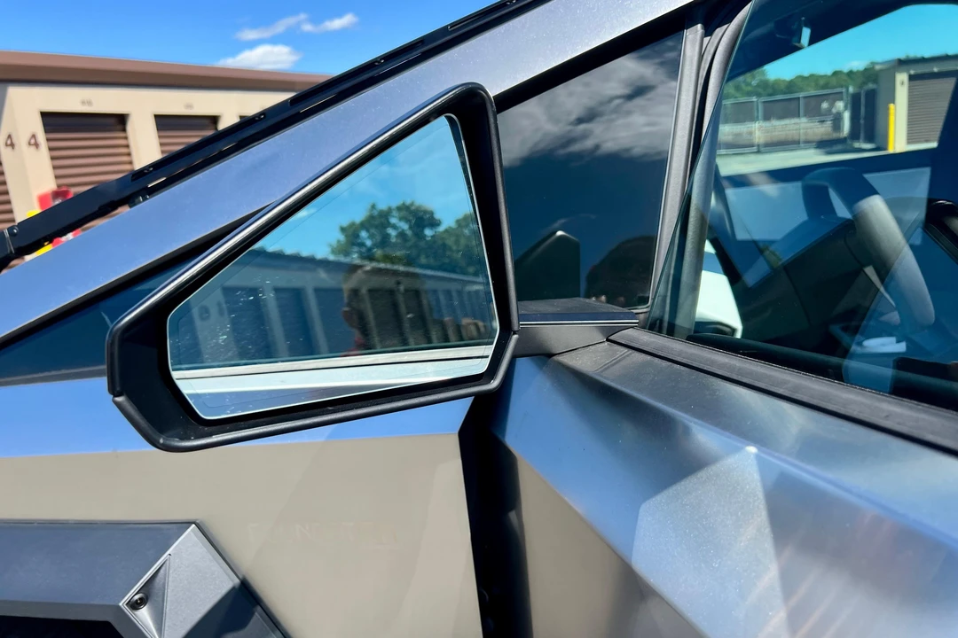2024 Tesla Cybertruck - Image 25 of 31