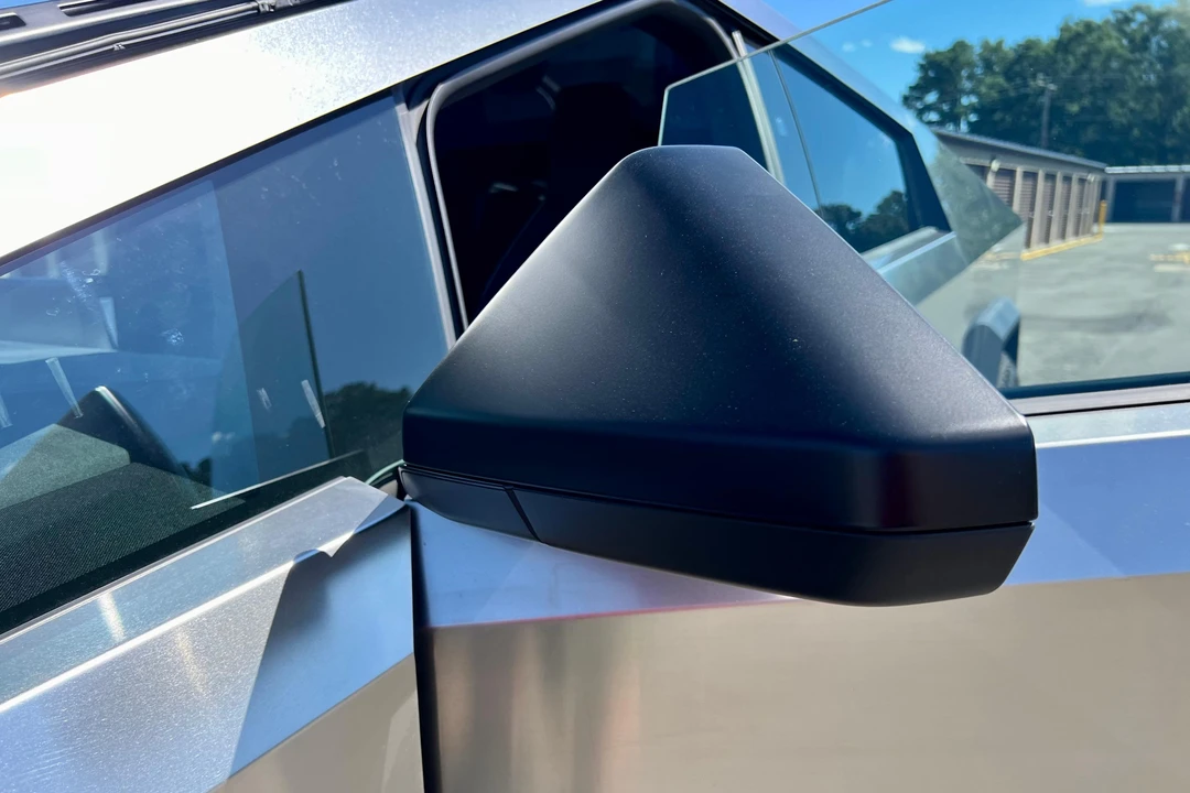 2024 Tesla Cybertruck - Image 24 of 31