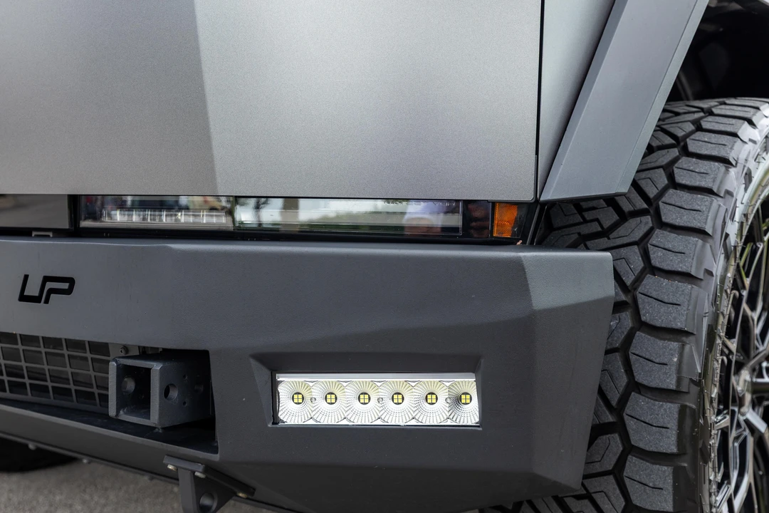 2024 Tesla Cybertruck - Image 21 of 31
