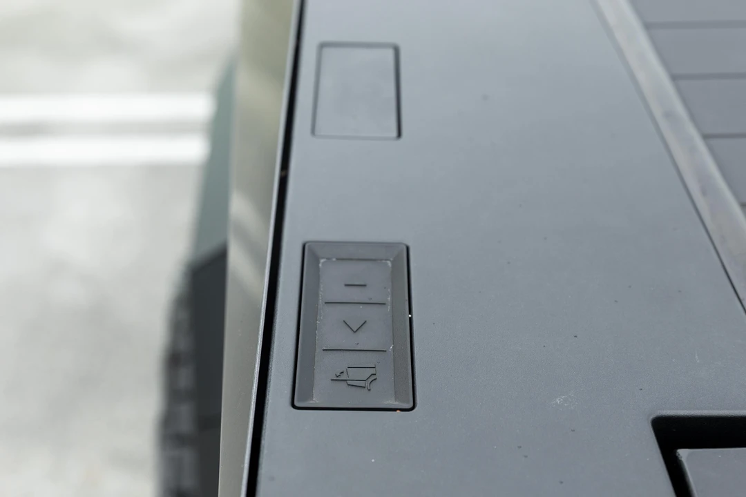 2024 Tesla Cybertruck - Image 31 of 31