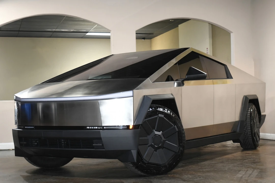 2024 Tesla Cybertruck - Image 8 of 21