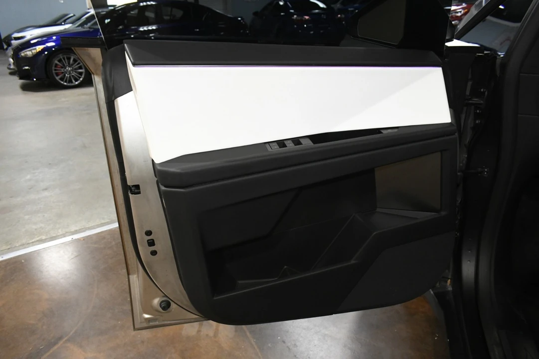 2024 Tesla Cybertruck - Image 20 of 21