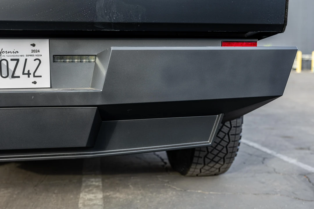 2024 Tesla Cybertruck - Image 16 of 31