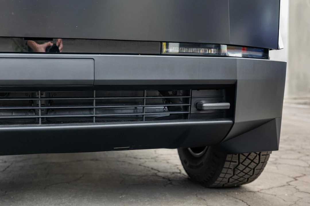 2024 Tesla Cybertruck - Image 10 of 31