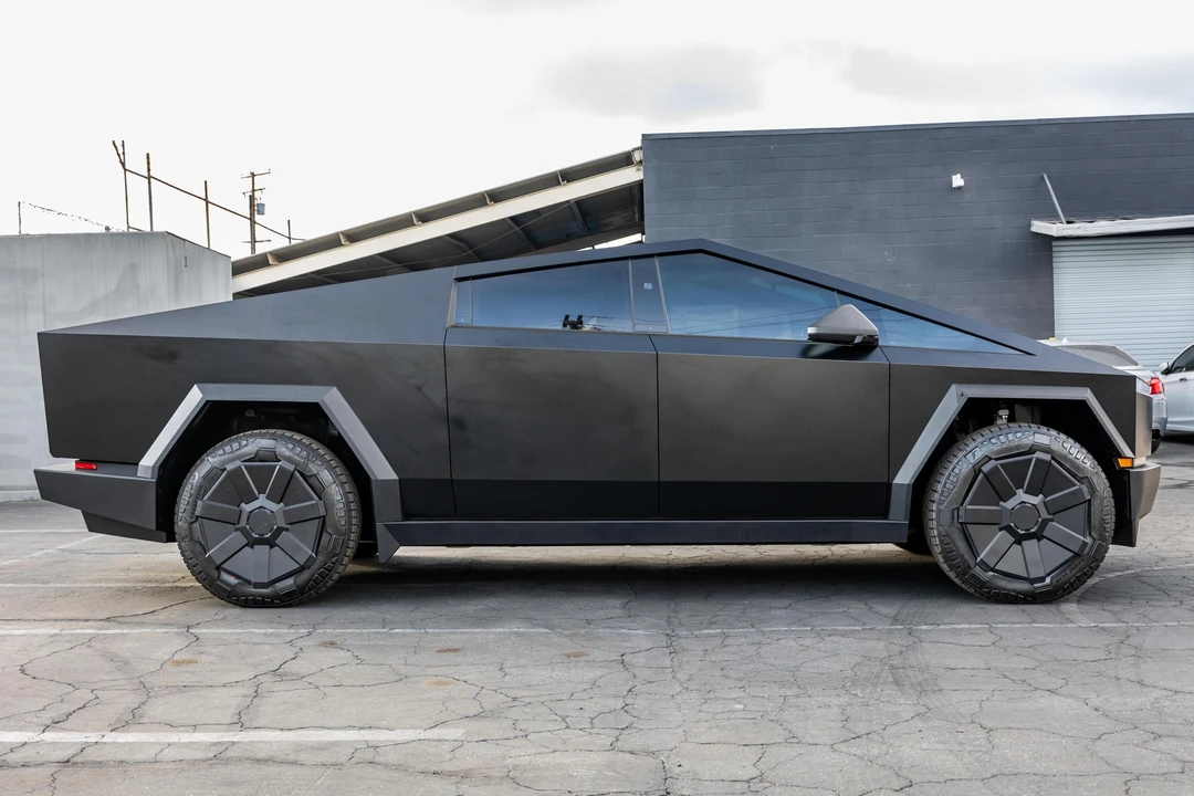 2024 Tesla Cybertruck - Image 4 of 31