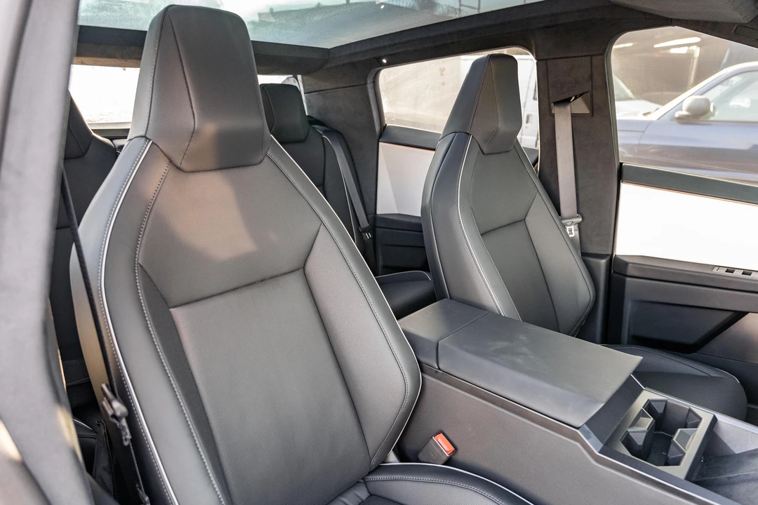 2024 Tesla Cybertruck - Image 24 of 31