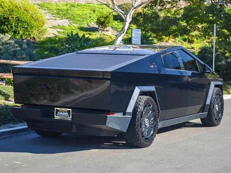 2024 Tesla Cybertruck - Image 6 of 21