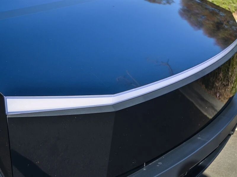 2024 Tesla Cybertruck - Image 10 of 21