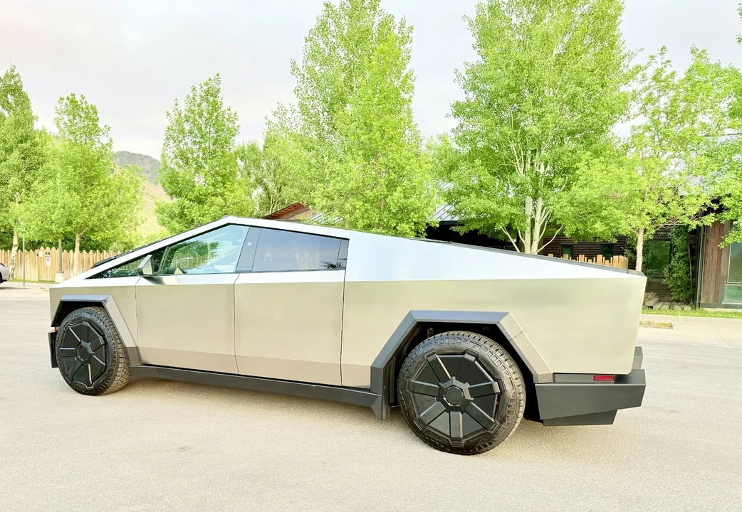 2024 Tesla Cybertruck - Image 4 of 21