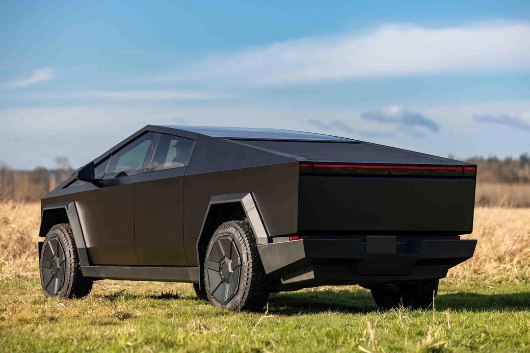 2024 Tesla Cybertruck - Image 16 of 31