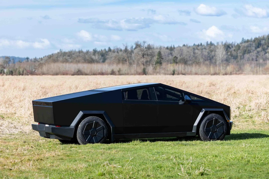 2024 Tesla Cybertruck - Image 21 of 31