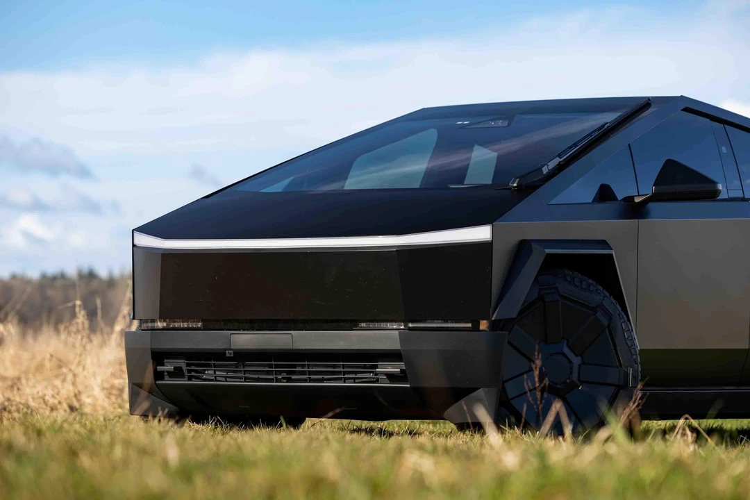 2024 Tesla Cybertruck - Image 30 of 31