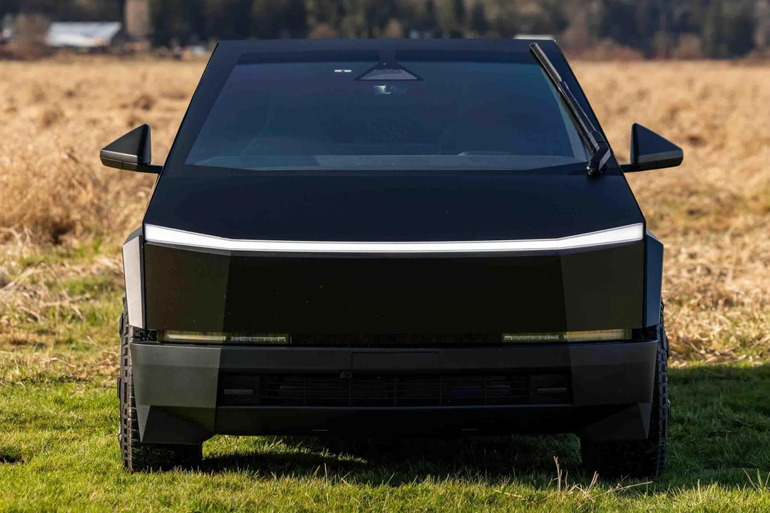 2024 Tesla Cybertruck - Image 2 of 31