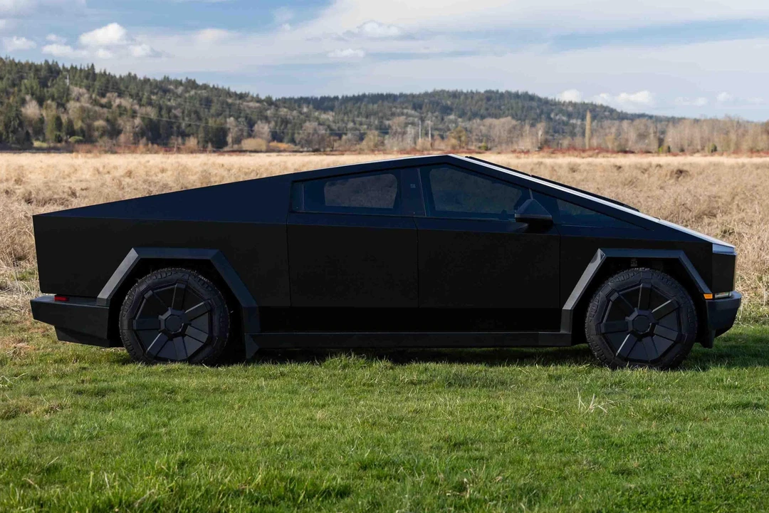 2024 Tesla Cybertruck - Image 3 of 31