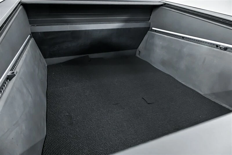 2024 Tesla Cybertruck - Image 15 of 21