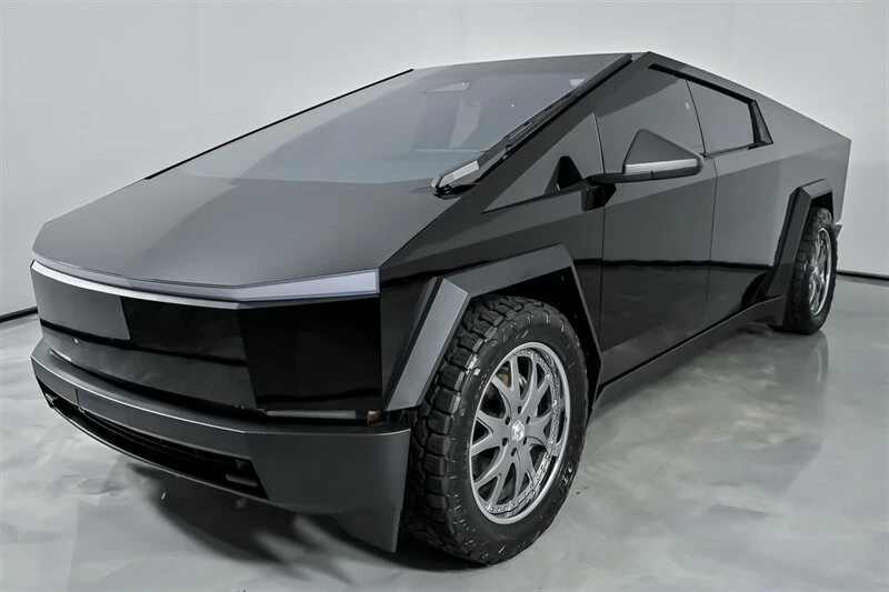 2024 Tesla Cybertruck - Image 5 of 21