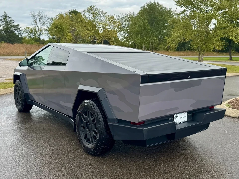 2024 Tesla Cybertruck - Image 4 of 21