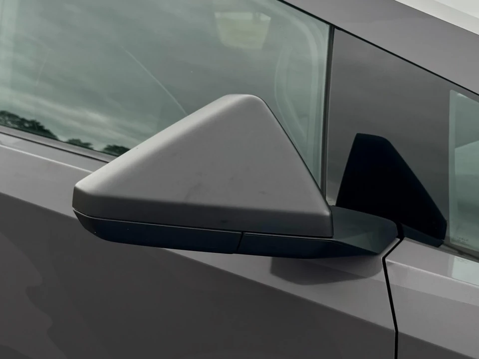2024 Tesla Cybertruck - Image 9 of 21