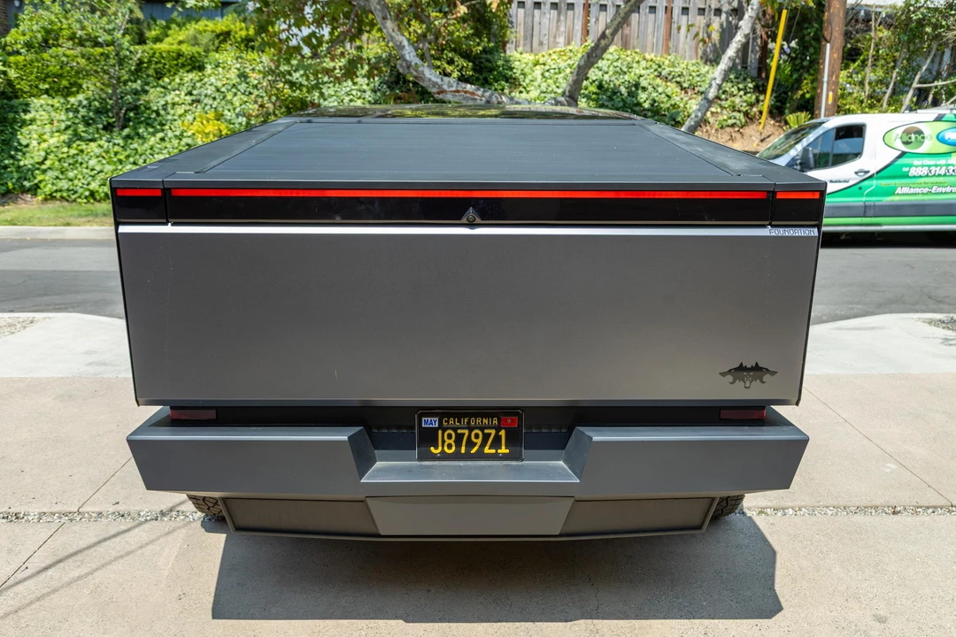 2024 Tesla Cybertruck - Image 9 of 31