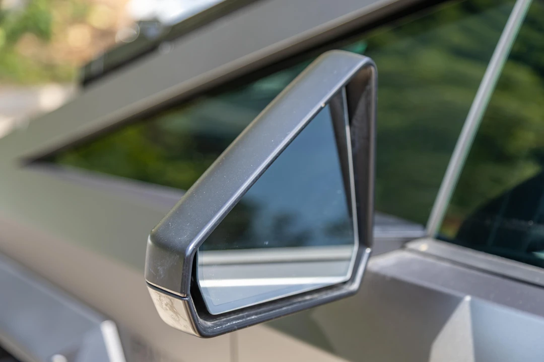 2024 Tesla Cybertruck - Image 25 of 31